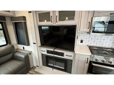 2024 Keystone RV Montana High Country - Photo 10