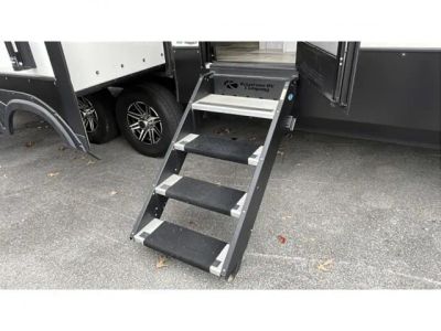 2024 Keystone RV Montana High Country - Photo 8