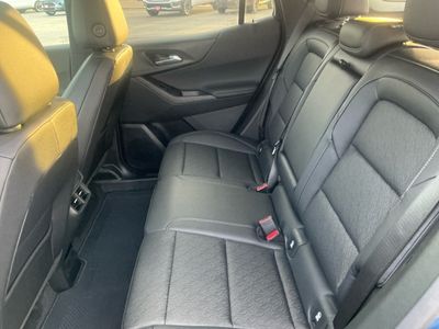 2026 Chevrolet Equinox — photo 17 view