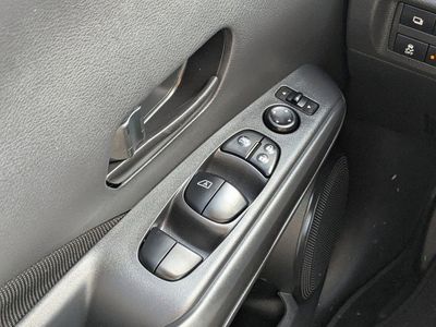 2025 Nissan Kicks Play - Photo 18