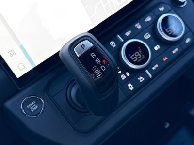 2026 Land Rover Defender 110 - Photo 29