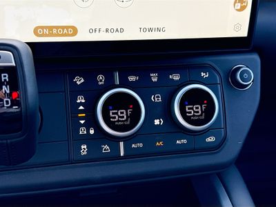 2026 Land Rover Defender 110 - Photo 35