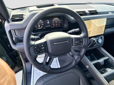 2026 Land Rover Defender 110 - Photo 40