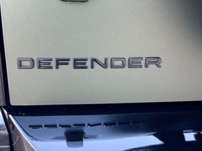 2026 Land Rover Defender 110 - Photo 11