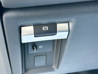2026 Land Rover Defender 110 - Photo 36
