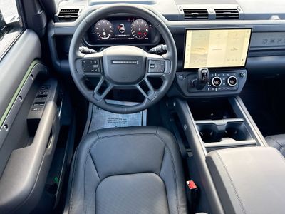 2026 Land Rover Defender 110 - Photo 17
