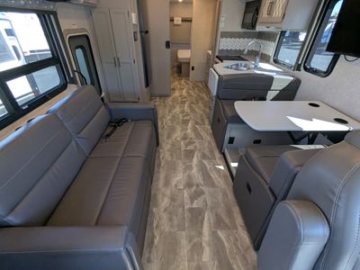 2022 Thor Motor Coach Windsport - Photo 3