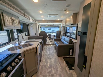 2022 Thor Motor Coach Windsport - Photo 5