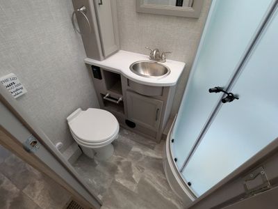 2022 Thor Motor Coach Windsport - Photo 29