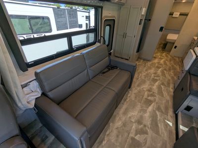 2022 Thor Motor Coach Windsport - Photo 17