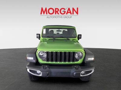 2025 Jeep Gladiator - Photo 3