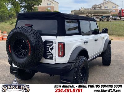 2022 Ford Bronco - Photo 9