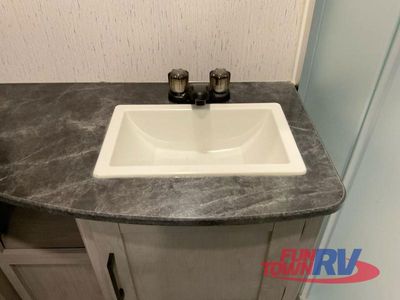 2023 Dutchmen RV Kodiak SE - Photo 37