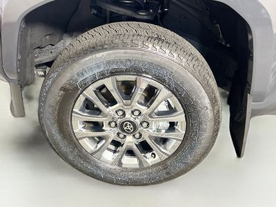 2024 Toyota Tacoma - Photo 11