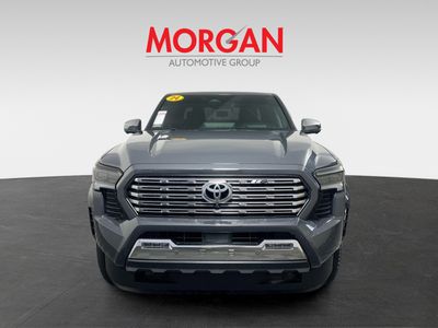 2024 Toyota Tacoma - Photo 8