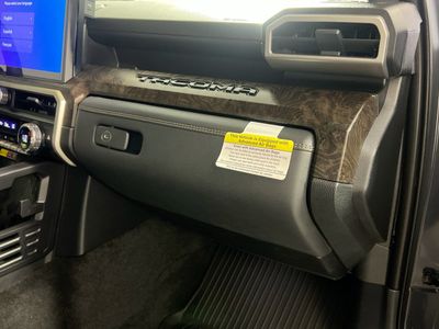2024 Toyota Tacoma - Photo 31