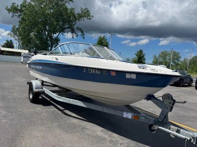 2012 Bayliner Bowrider 185 BR — front three-quarter view