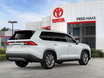 2026 Toyota Grand Highlander — photo 12 view