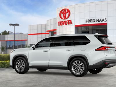 2026 Toyota Grand Highlander — photo 7 view