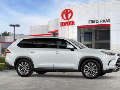 2026 Toyota Grand Highlander — photo 15 view