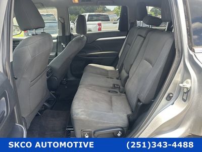 2019 Toyota Highlander — rear three-quarter view