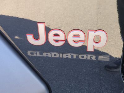 2026 Jeep Gladiator — photo 21 view