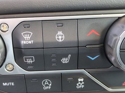 2026 Jeep Gladiator — photo 25 view