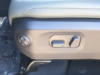2026 Jeep Gladiator — photo 20 view