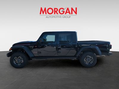 2026 Jeep Gladiator — photo 8 view