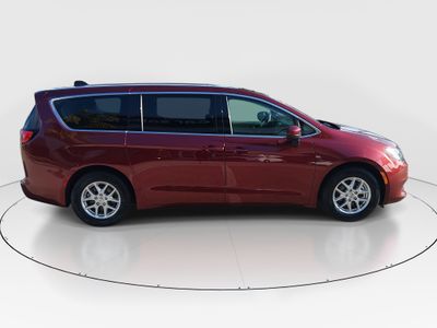 2023 Chrysler Voyager - Photo 8