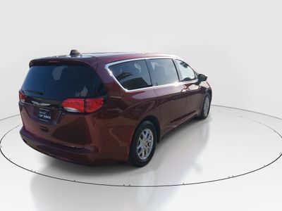 2023 Chrysler Voyager - Photo 7