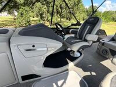 2025 Barletta Lusso L25UC - Photo 13