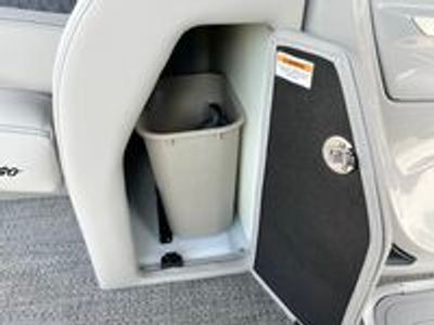 2025 Barletta Lusso L25UC - Photo 25