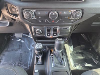 2026 Jeep Wrangler - Photo 16