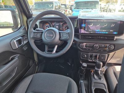 2026 Jeep Wrangler - Photo 10