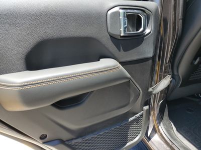 2026 Jeep Wrangler — photo 14 view