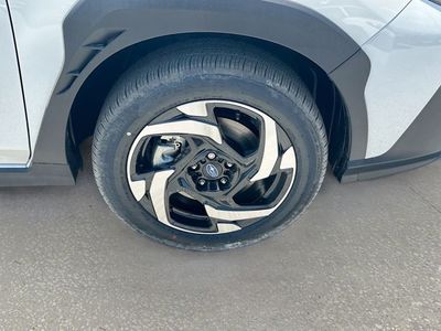 2026 Subaru Crosstrek Hybrid - Photo 31