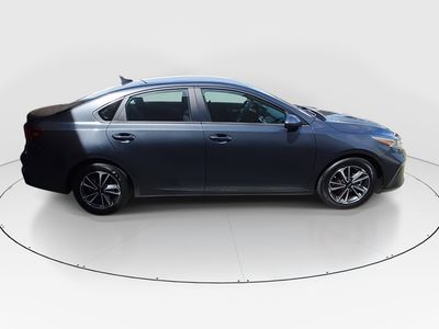 2024 Kia Forte - Photo 8