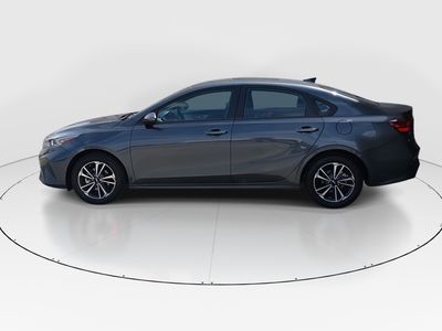 2024 Kia Forte - Photo 4
