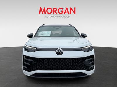 2026 Volkswagen Tiguan — photo 8 view