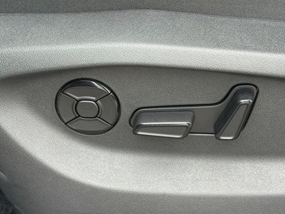 2026 Volkswagen Tiguan — photo 24 view