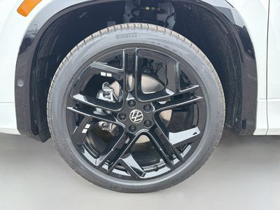 2026 Volkswagen Tiguan — photo 40 view