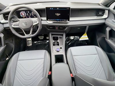 2026 Volkswagen Tiguan — photo 15 view