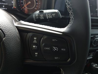 2025 Jeep Wrangler - Photo 12