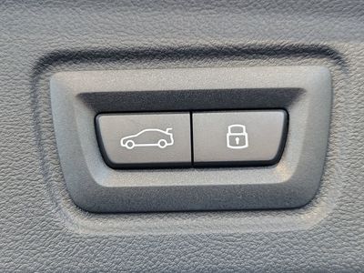 2026 BMW i4 - Photo 6