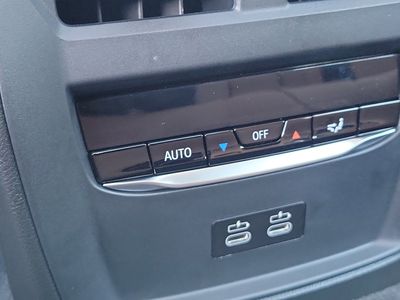 2026 BMW i4 - Photo 17