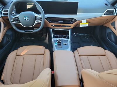 2026 BMW i4 - Photo 14