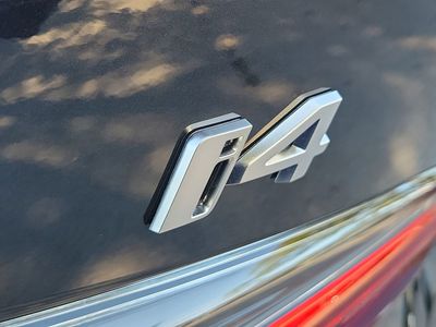 2026 BMW i4 - Photo 7