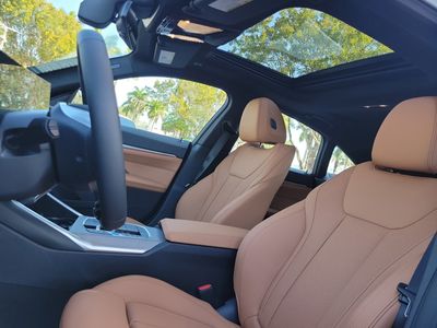 2026 BMW i4 - Photo 23
