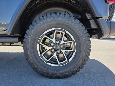2026 Jeep Wrangler - Photo 6